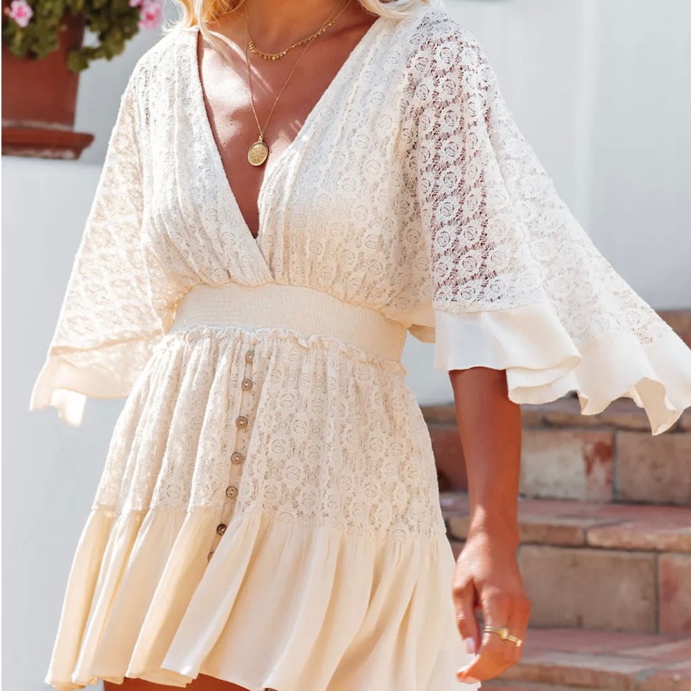 Vici FLY FAR COTTON
BLEND CROCHET DRESS